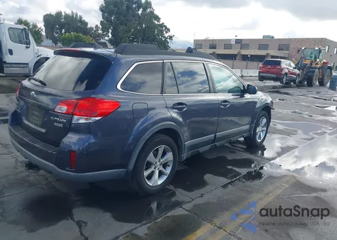 2014 Subaru Outback 2.5I Limited z USA, uszkodzony, nr VIN 4S4BRBLC2E3251376